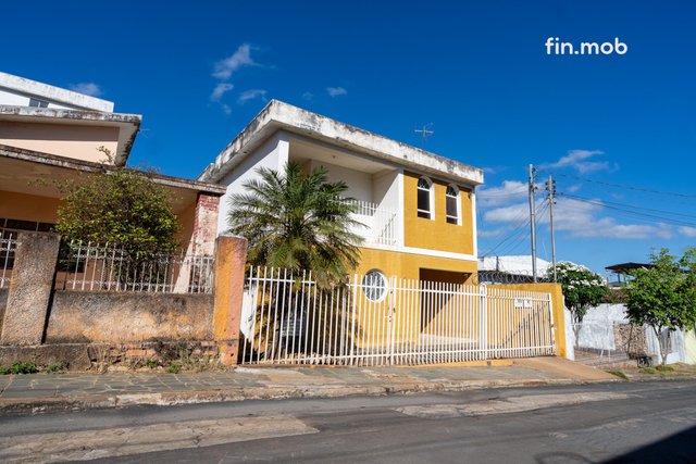 Casa com 7 quartos