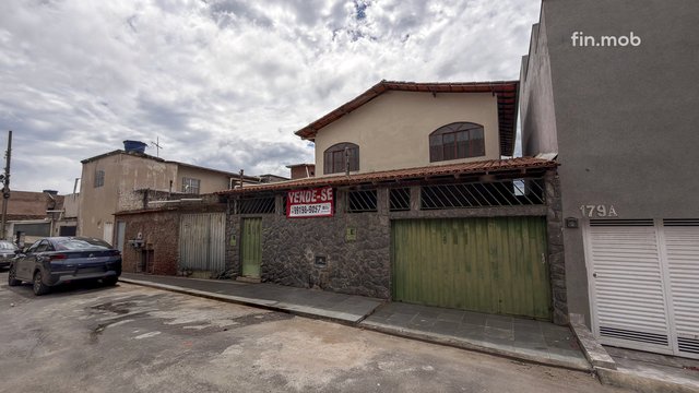 Casa com 4 quartos